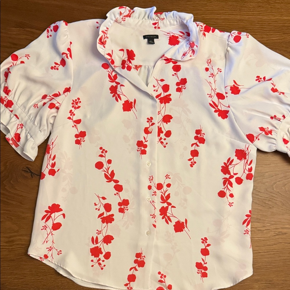 Ann Taylor White and Red Floral Button Down Shirt